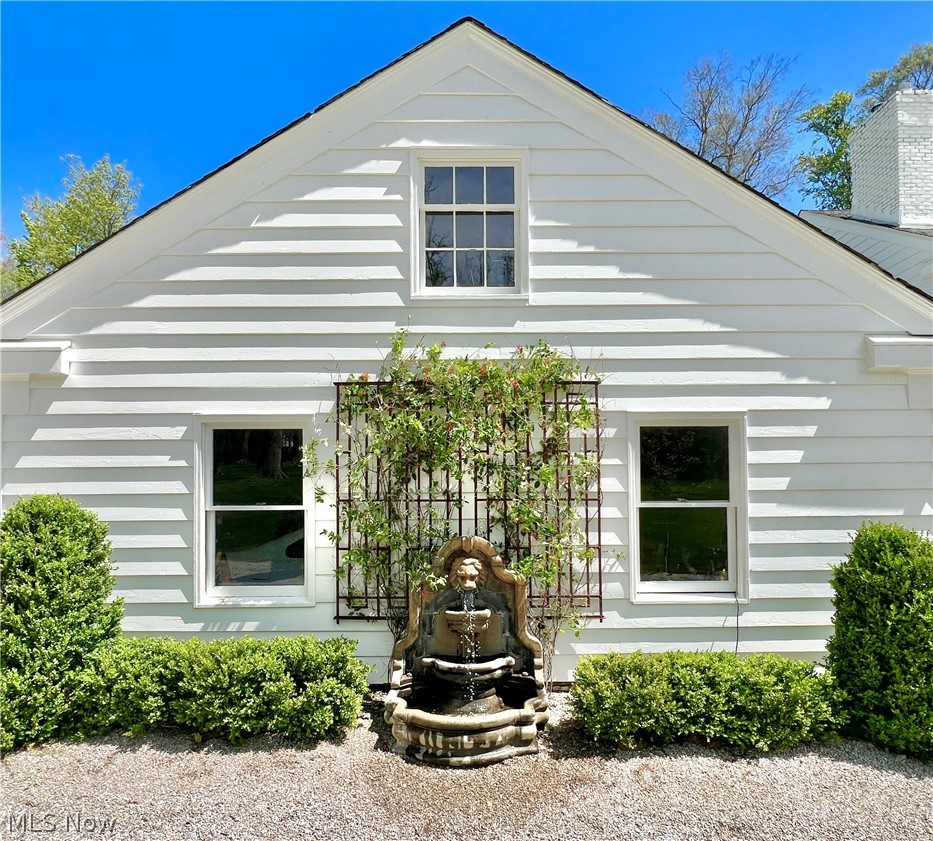 1249 W Hill Drive Gates Mills OH 44040
