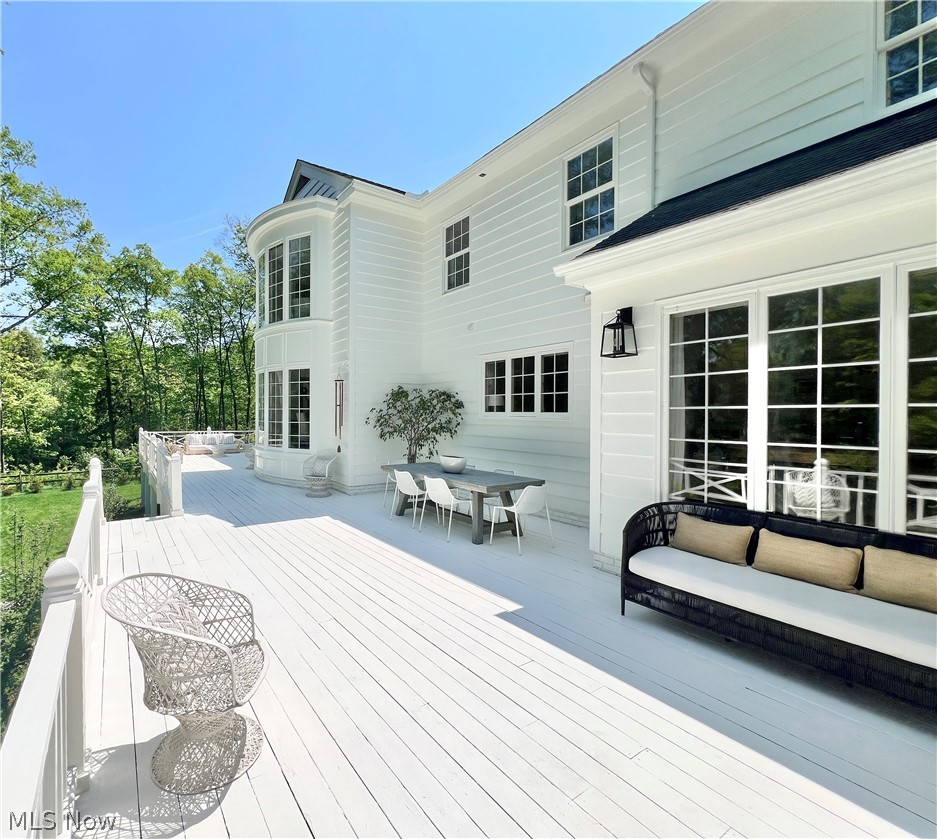 1249 W Hill Drive Gates Mills OH 44040