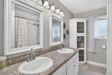 9083 Terrace Park Drive Mentor OH 44060