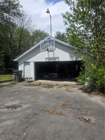 1966 Smithfield Street Youngstown OH 44509