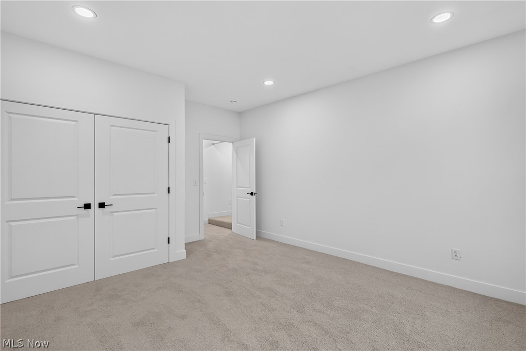 3935 Flory Avenue SE Warren OH 44484