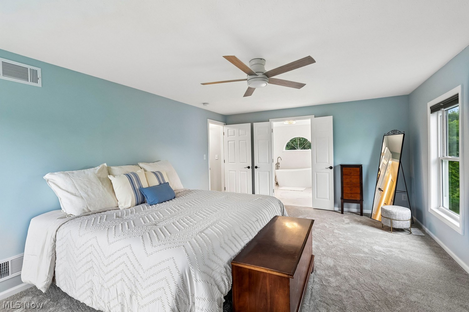 2092 Deer Crossing Streetsboro OH 44241