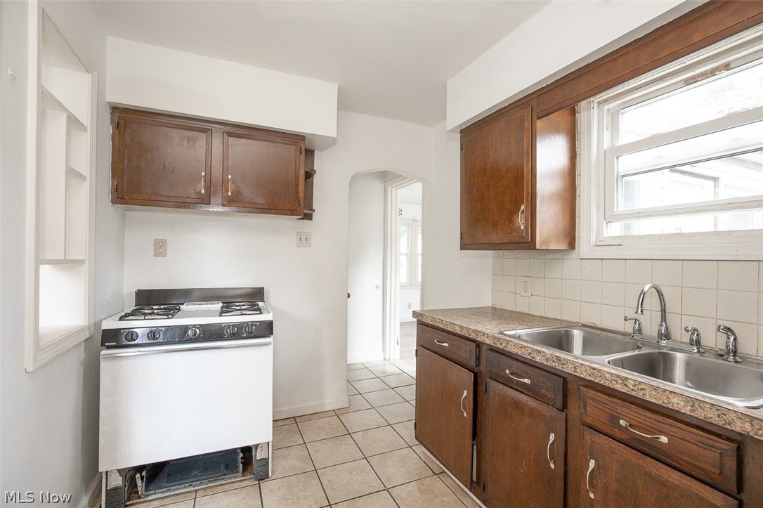 1219 Winton Avenue Akron OH 44320