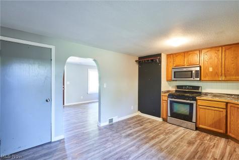 1160 Ivy Street NW North Canton OH 44720