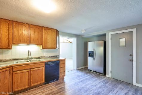 1160 Ivy Street NW North Canton OH 44720