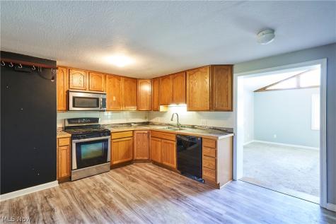 1160 Ivy Street NW North Canton OH 44720