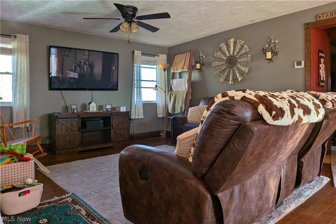 5171 Avon Road NE Carrollton OH 44615