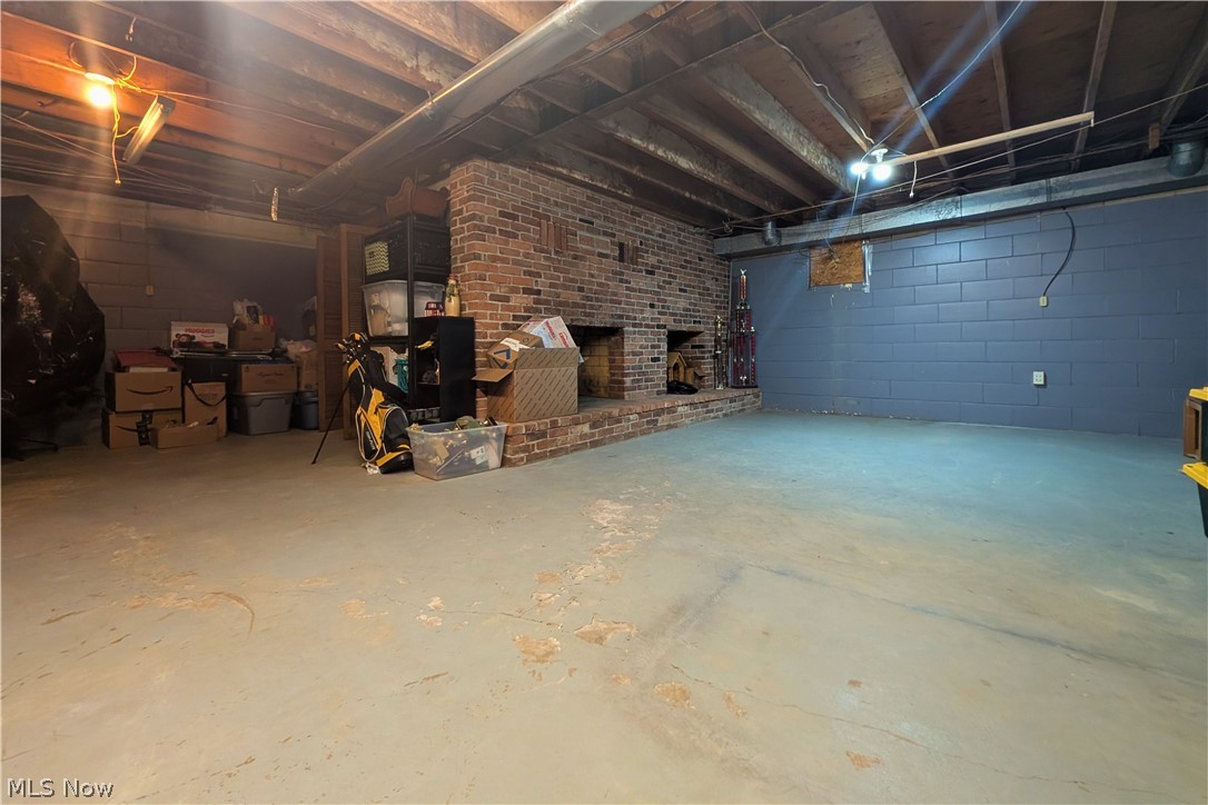 5171 Avon Road NE Carrollton OH 44615