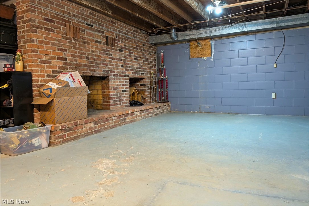 5171 Avon Road NE Carrollton OH 44615
