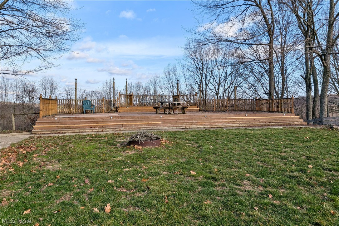 5171 Avon Road NE Carrollton OH 44615