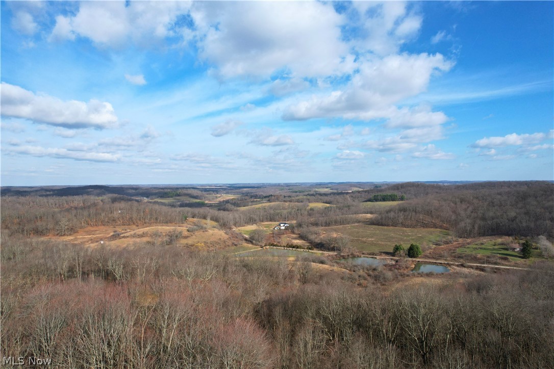 5171 Avon Road NE Carrollton OH 44615