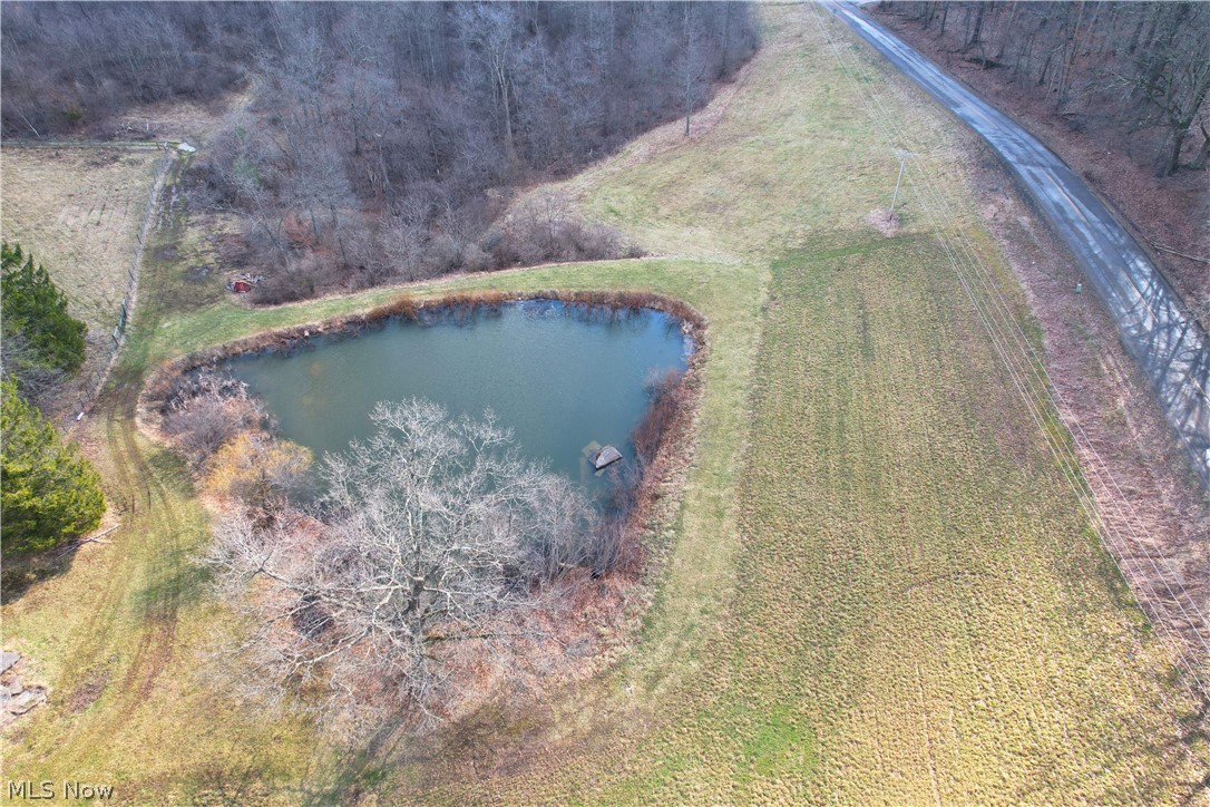 5171 Avon Road NE Carrollton OH 44615
