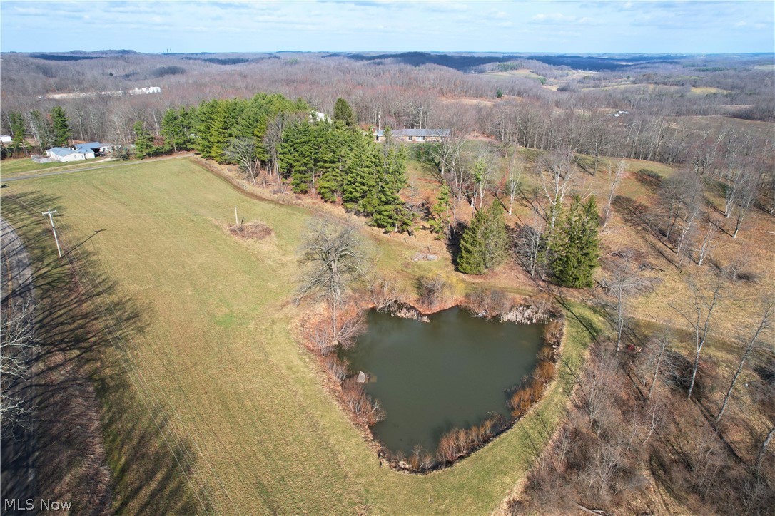 5171 Avon Road NE Carrollton OH 44615
