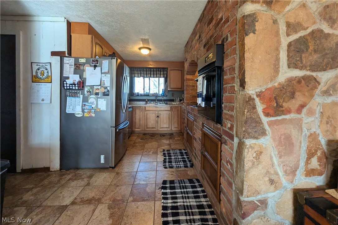 5171 Avon Road NE Carrollton OH 44615