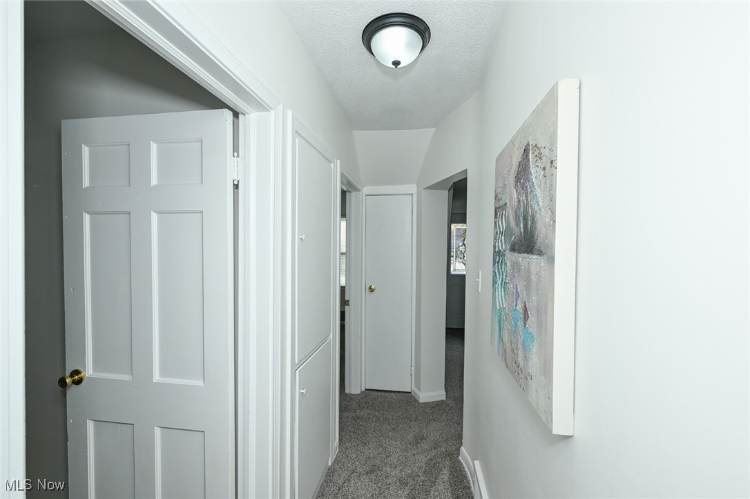 2527 Edgebrook Avenue Akron OH 44312