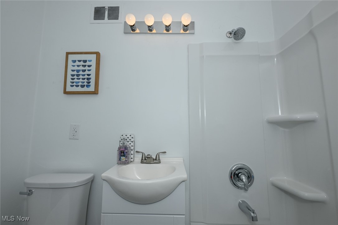 2527 Edgebrook Avenue Akron OH 44312