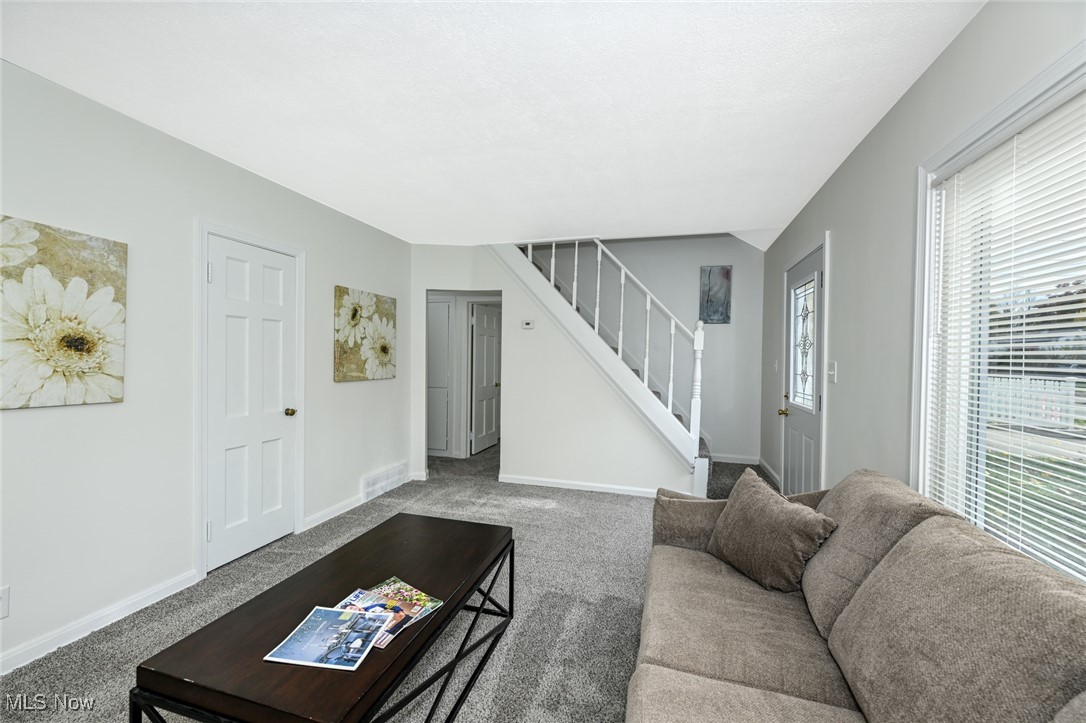 2527 Edgebrook Avenue Akron OH 44312