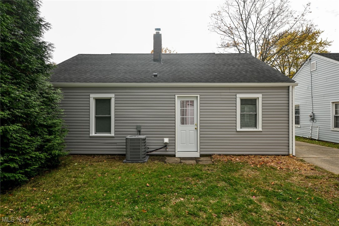 2527 Edgebrook Avenue Akron OH 44312