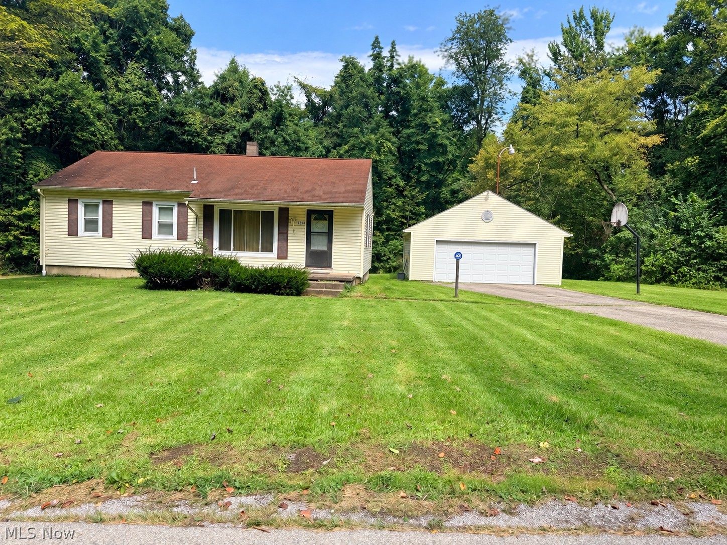 3634 Kibler Toot Road SW Warren OH 44481