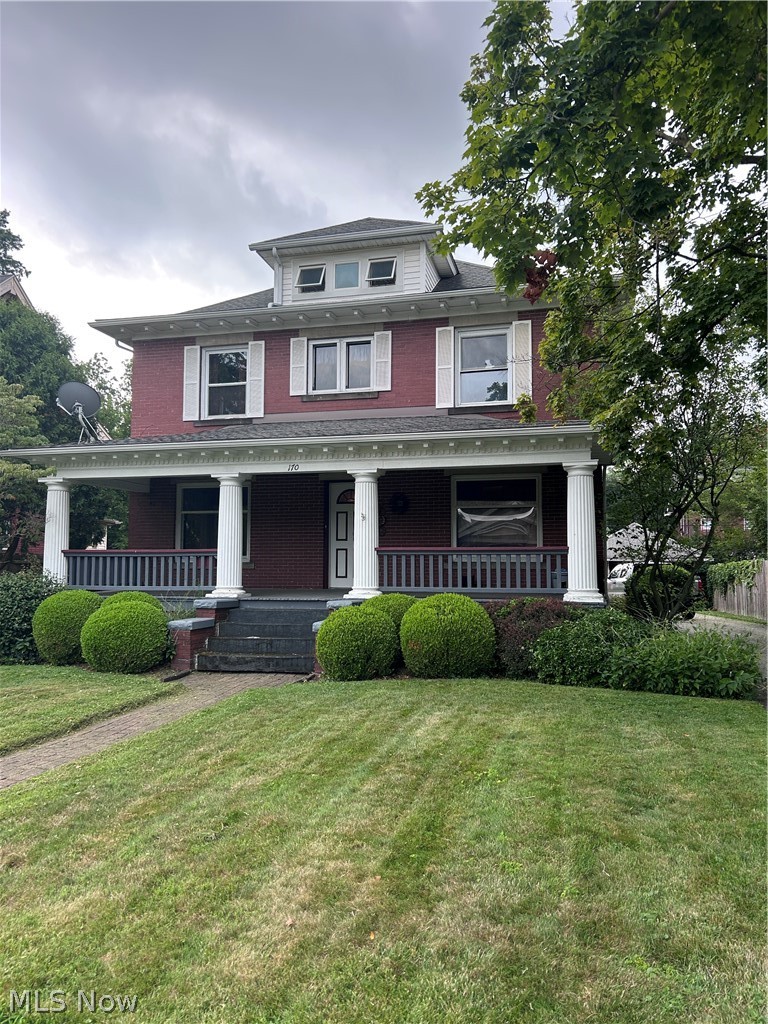 170 Woodbine Avenue SE Warren OH 44483