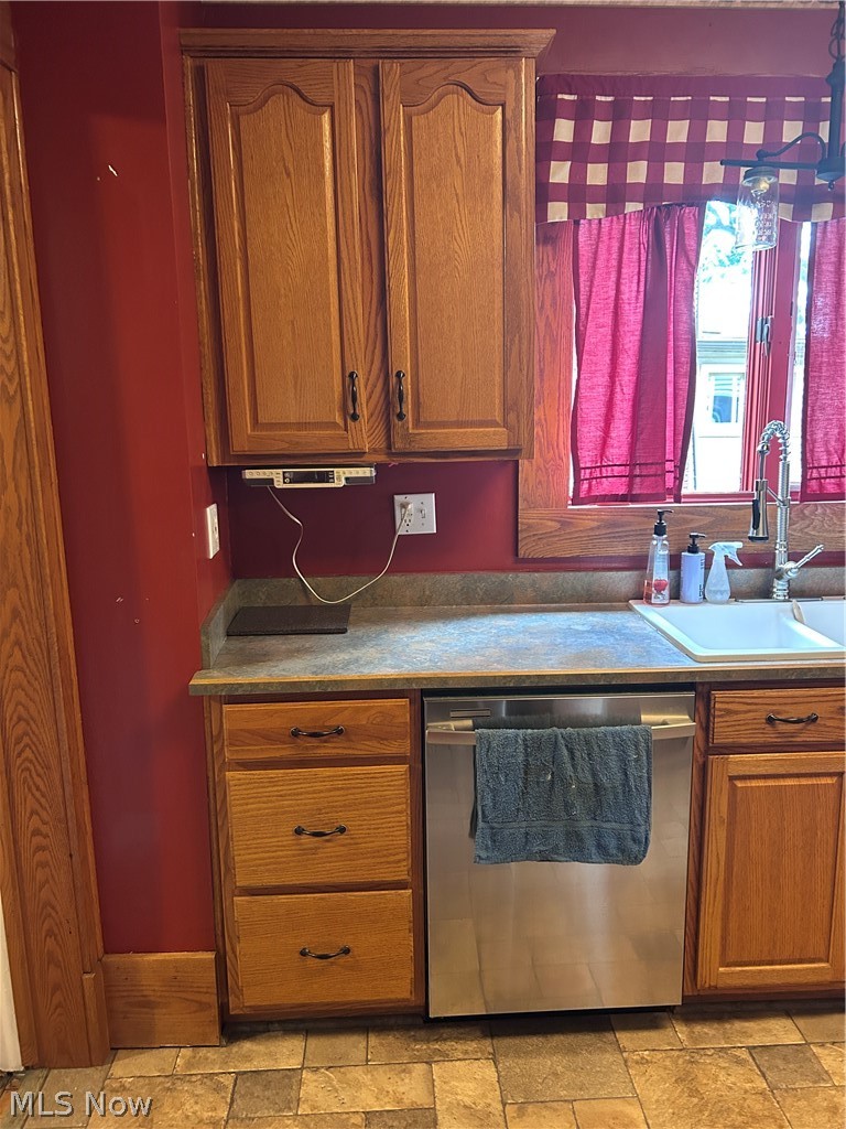 170 Woodbine Avenue SE Warren OH 44483