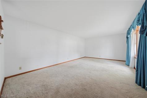 1430 Whitehall Drive Mogadore OH 44260
