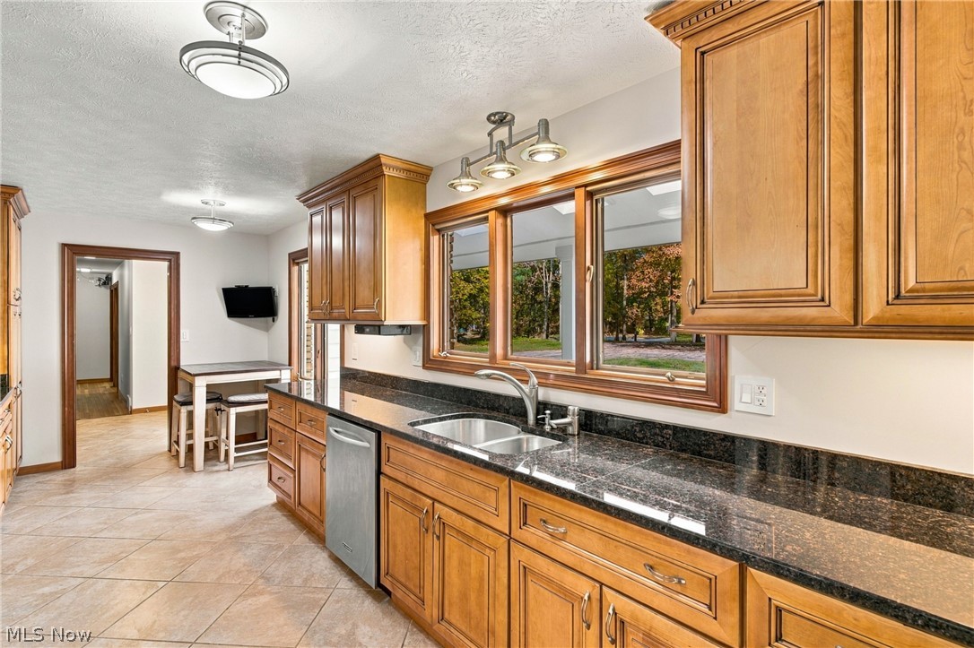 28400 S Woodland Road Pepper Pike OH 44124