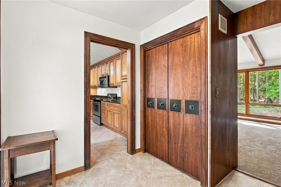 28400 S Woodland Road Pepper Pike OH 44124