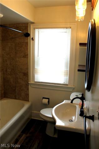 3729 W 128th Street Cleveland OH 44111