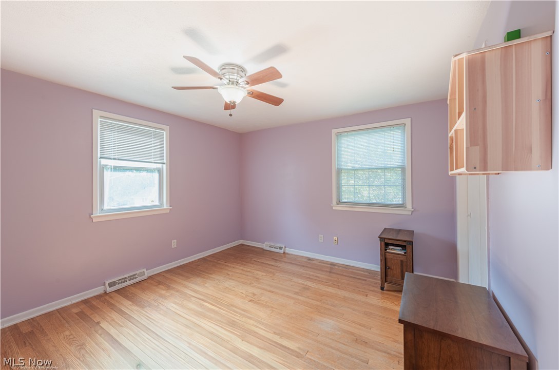 5018 Hartley Drive Lyndhurst OH 44124