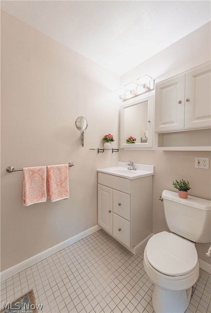 5018 Hartley Drive Lyndhurst OH 44124