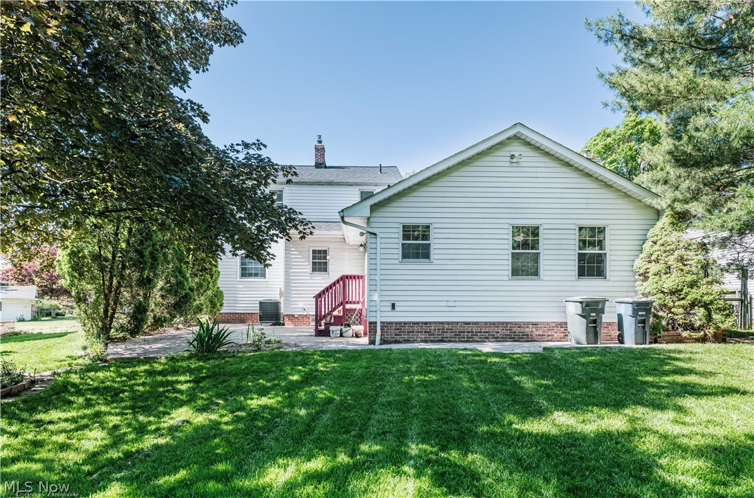 5018 Hartley Drive Lyndhurst OH 44124