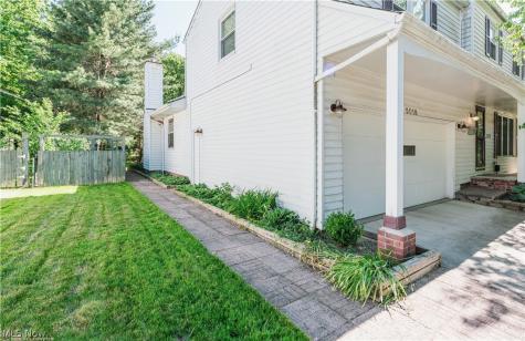 5018 Hartley Drive Lyndhurst OH 44124