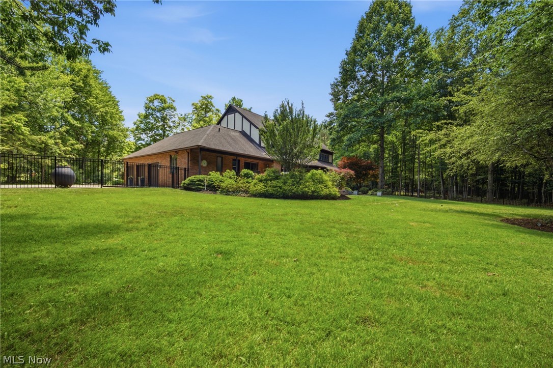 1720 Carriage Place Gates Mills OH 44040