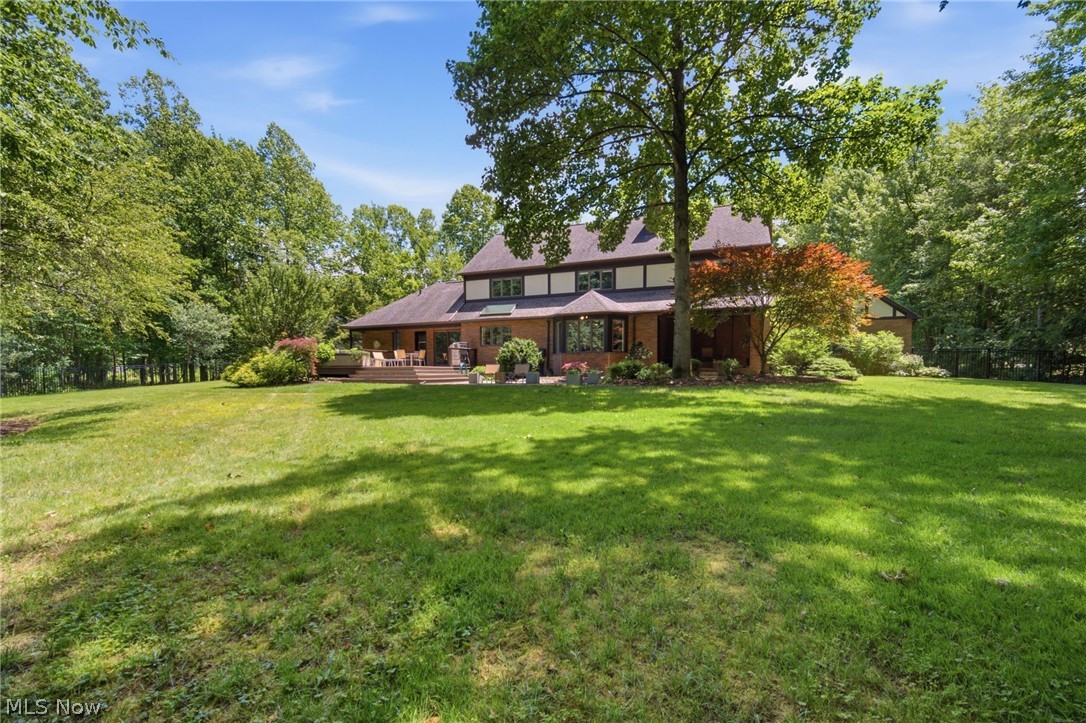 1720 Carriage Place Gates Mills OH 44040