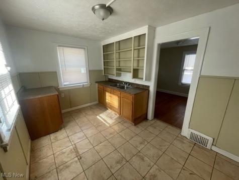 11714 Gay Avenue Cleveland OH 44105