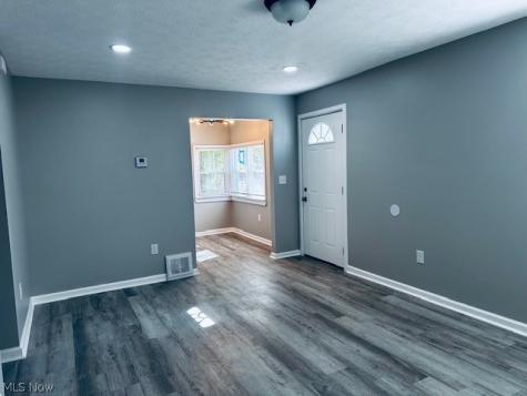 15707 Cloverside Avenue Cleveland OH 44128
