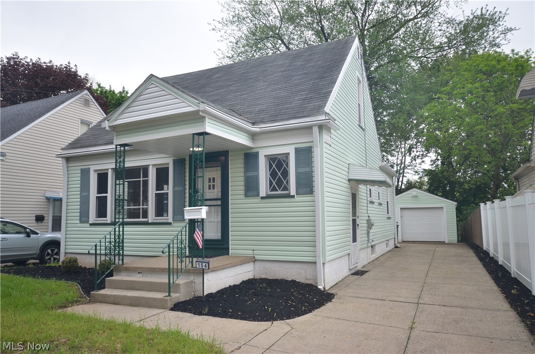 154 E Brookside Avenue Akron OH 44301