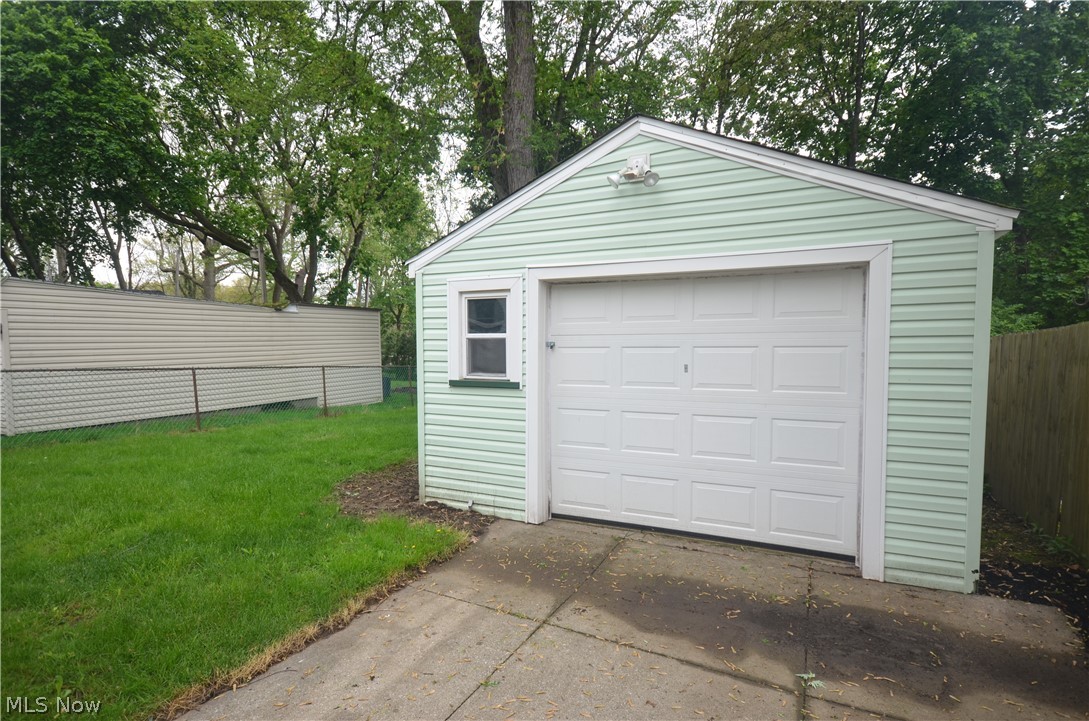 154 E Brookside Avenue Akron OH 44301