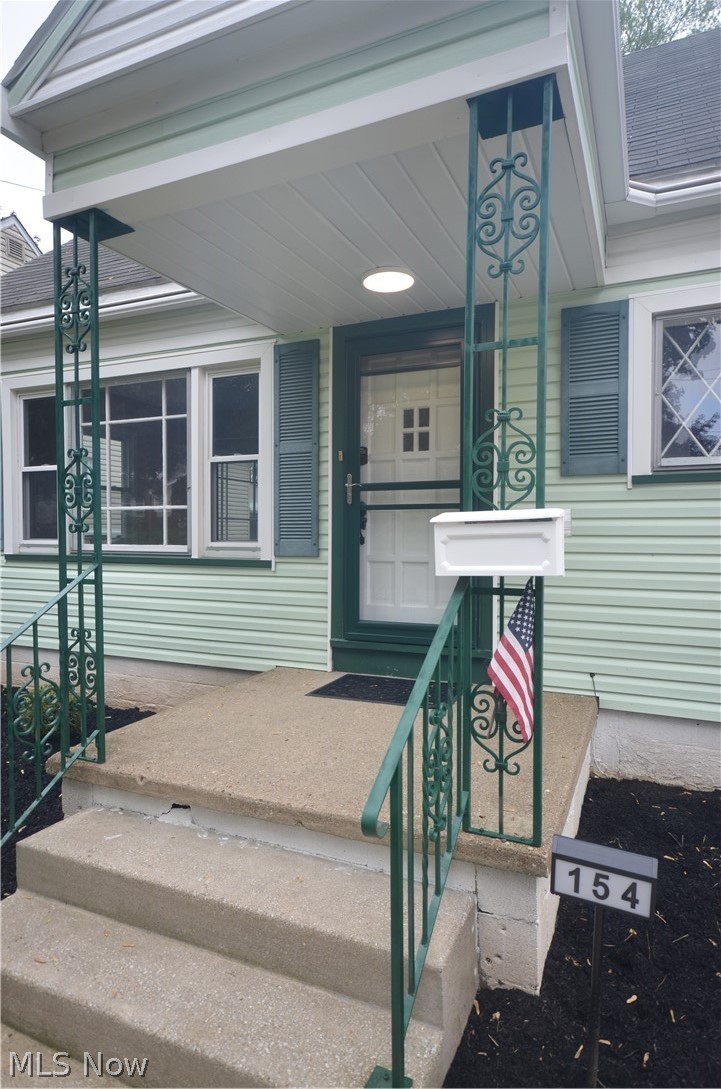 154 E Brookside Avenue Akron OH 44301