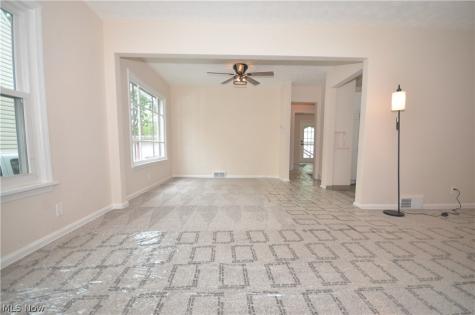 154 E Brookside Avenue Akron OH 44301