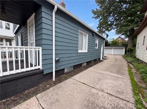 2821 E 127th Street Cleveland OH 44120