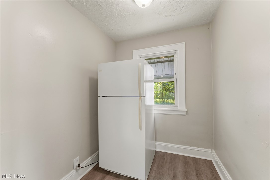 974 Lovers Lane Akron OH 44306