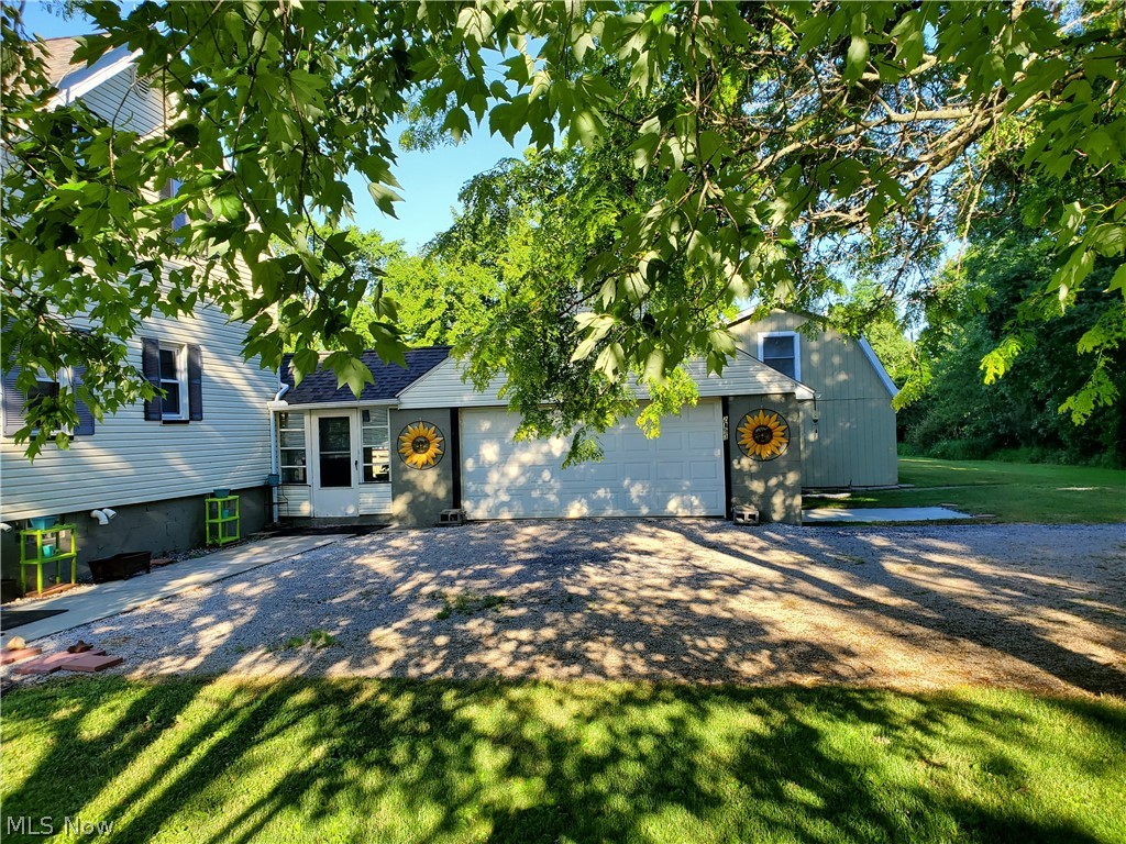 2393 Sodom Hutchings Vienna OH 44473