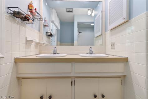 925 Sandin Road Akron OH 44333