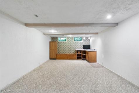 925 Sandin Road Akron OH 44333