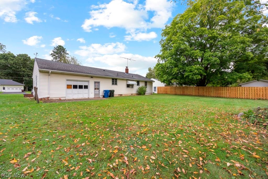 124 Yunker Court Elyria OH 44035