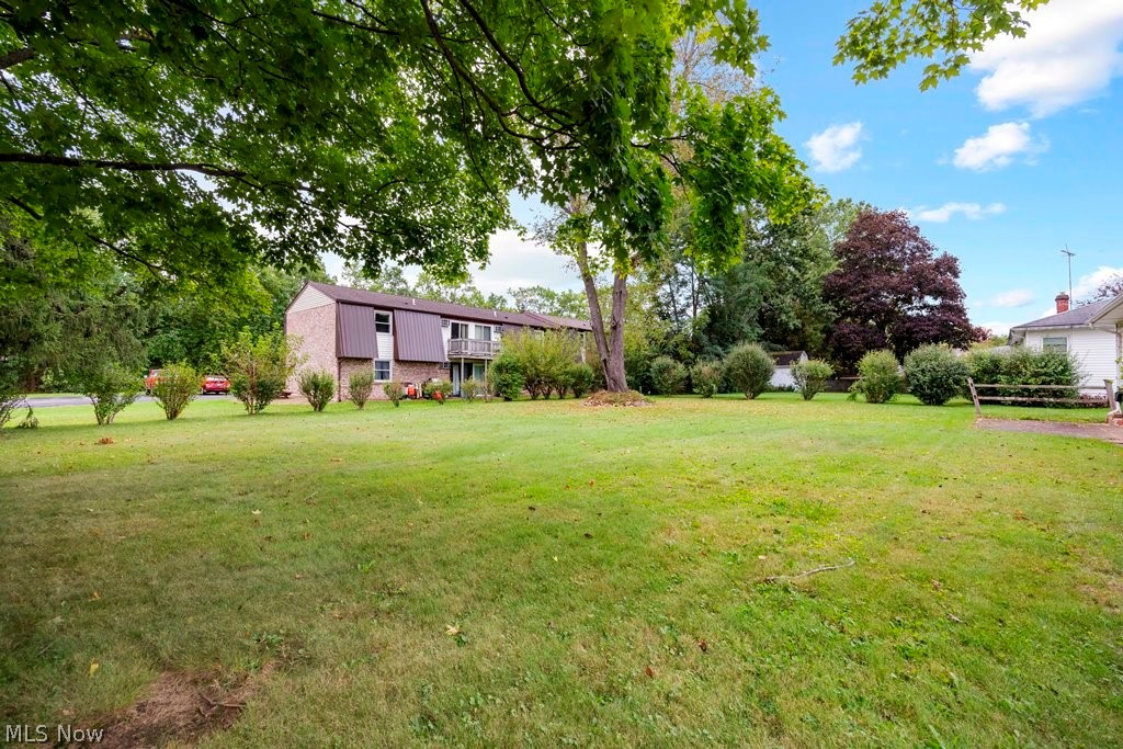 124 Yunker Court Elyria OH 44035