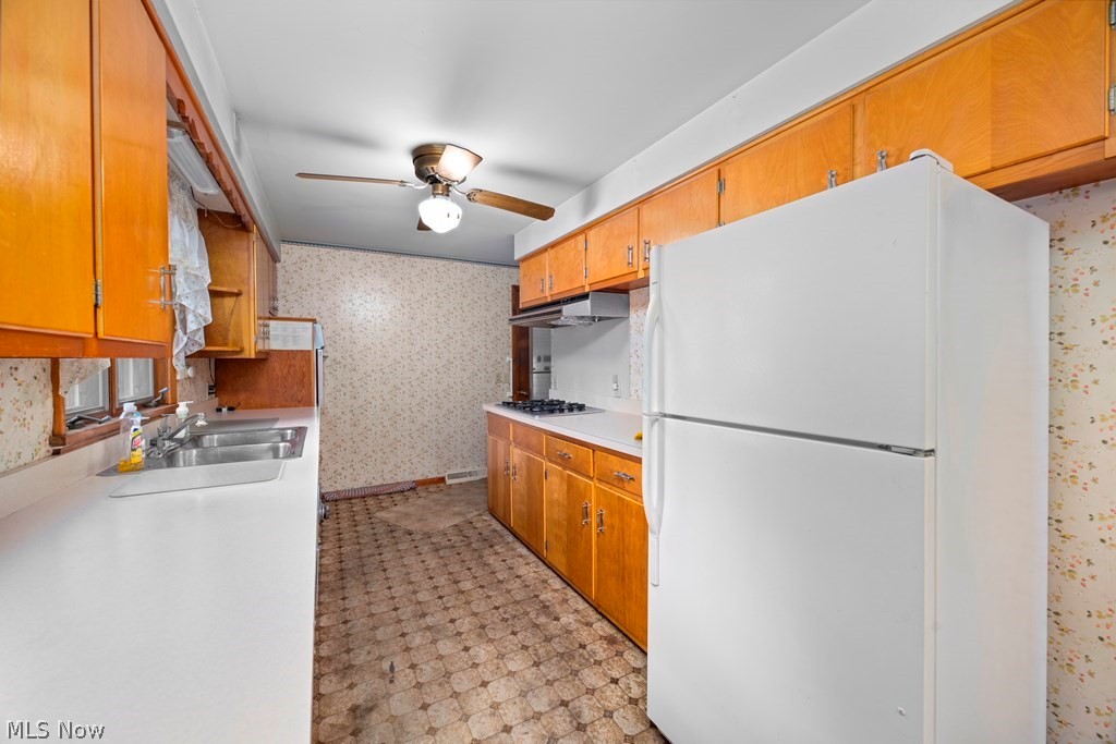 124 Yunker Court Elyria OH 44035