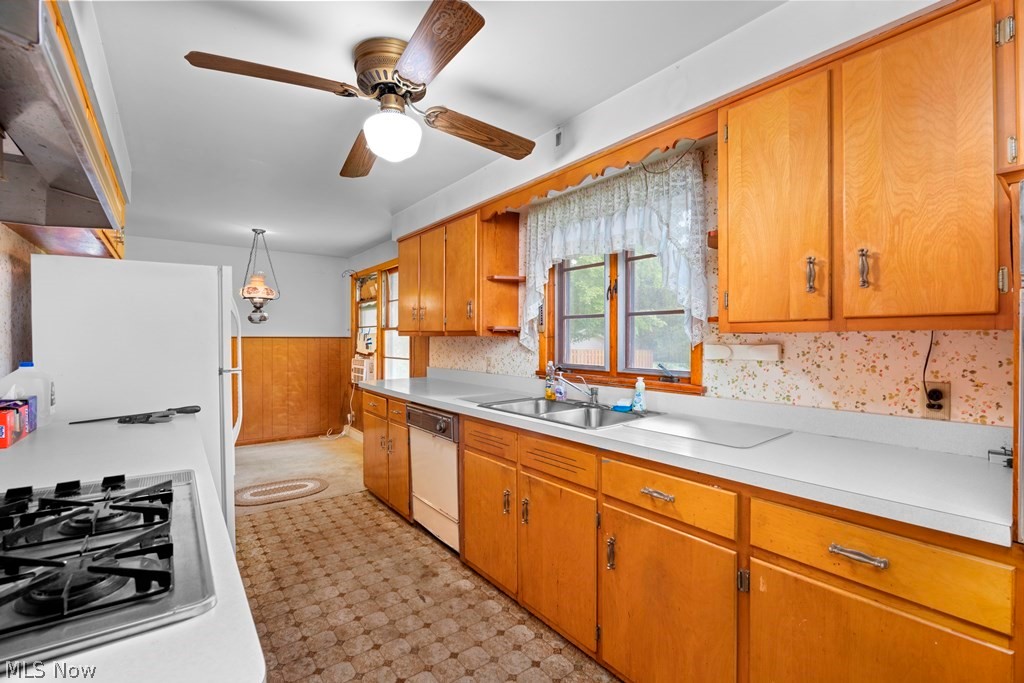 124 Yunker Court Elyria OH 44035